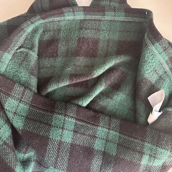 Old Navy Checkered Fleece Pullover - Picture 4 of 6
